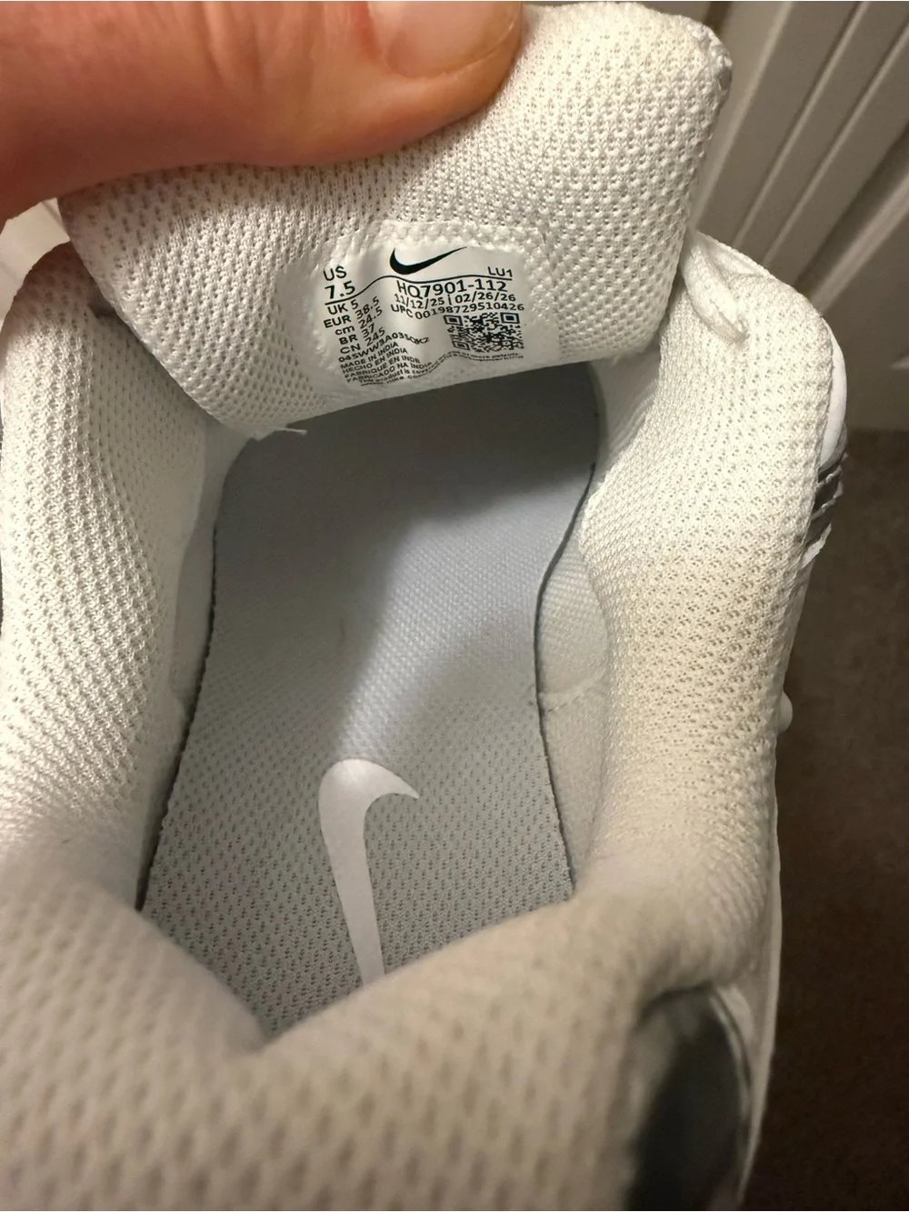 Women’s Nike V5 RNR